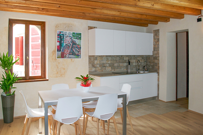 Cucina appartamento America Porta della Muda
